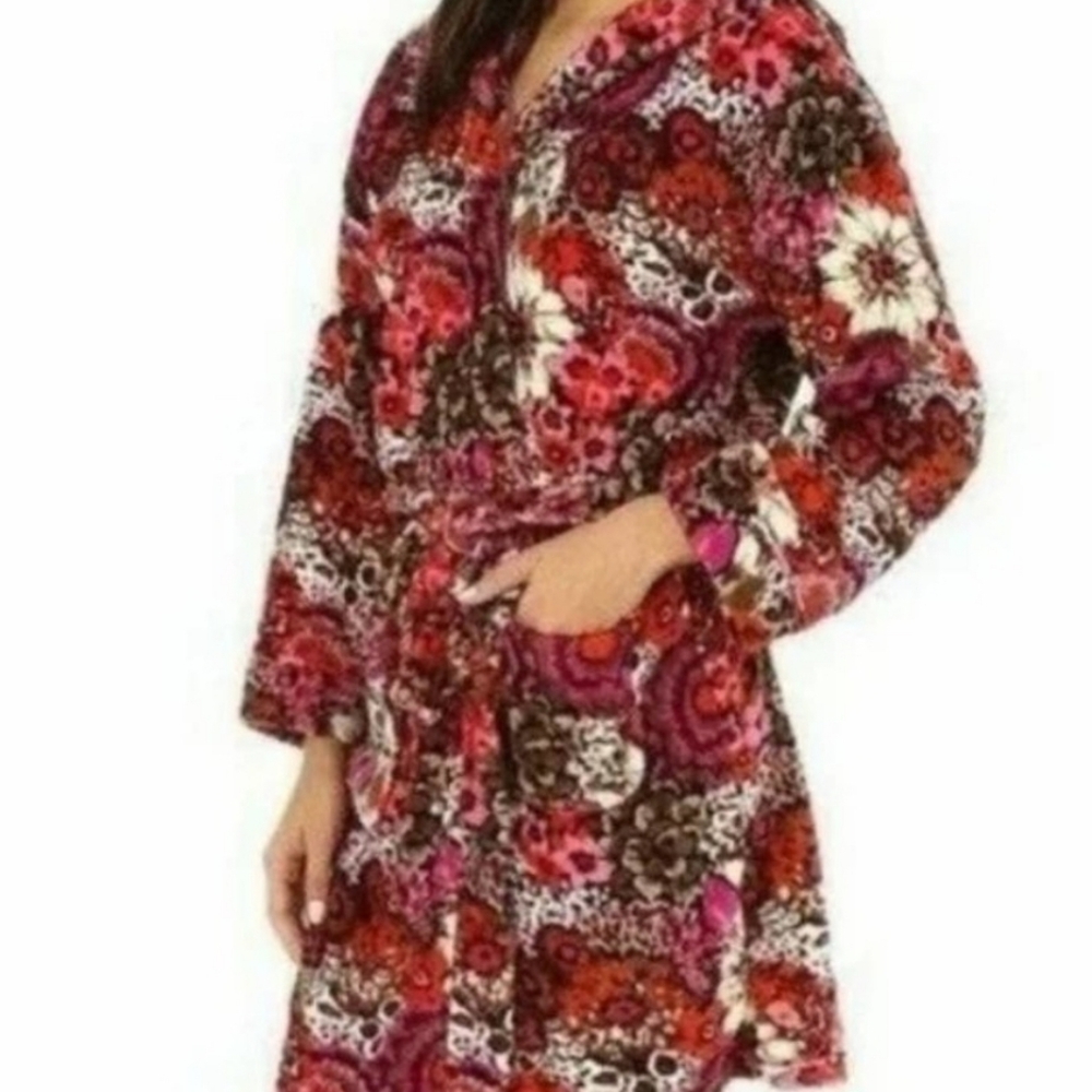 Vera Bradley Floral Women's Robe - Pink and Red Size Small/Medium